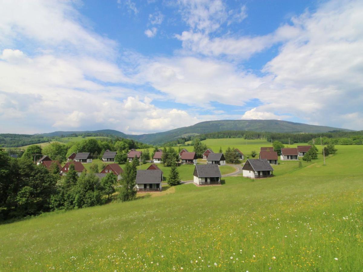 Holiday Home Holiday Hill 60 By Interhome Cista  Exteriör bild