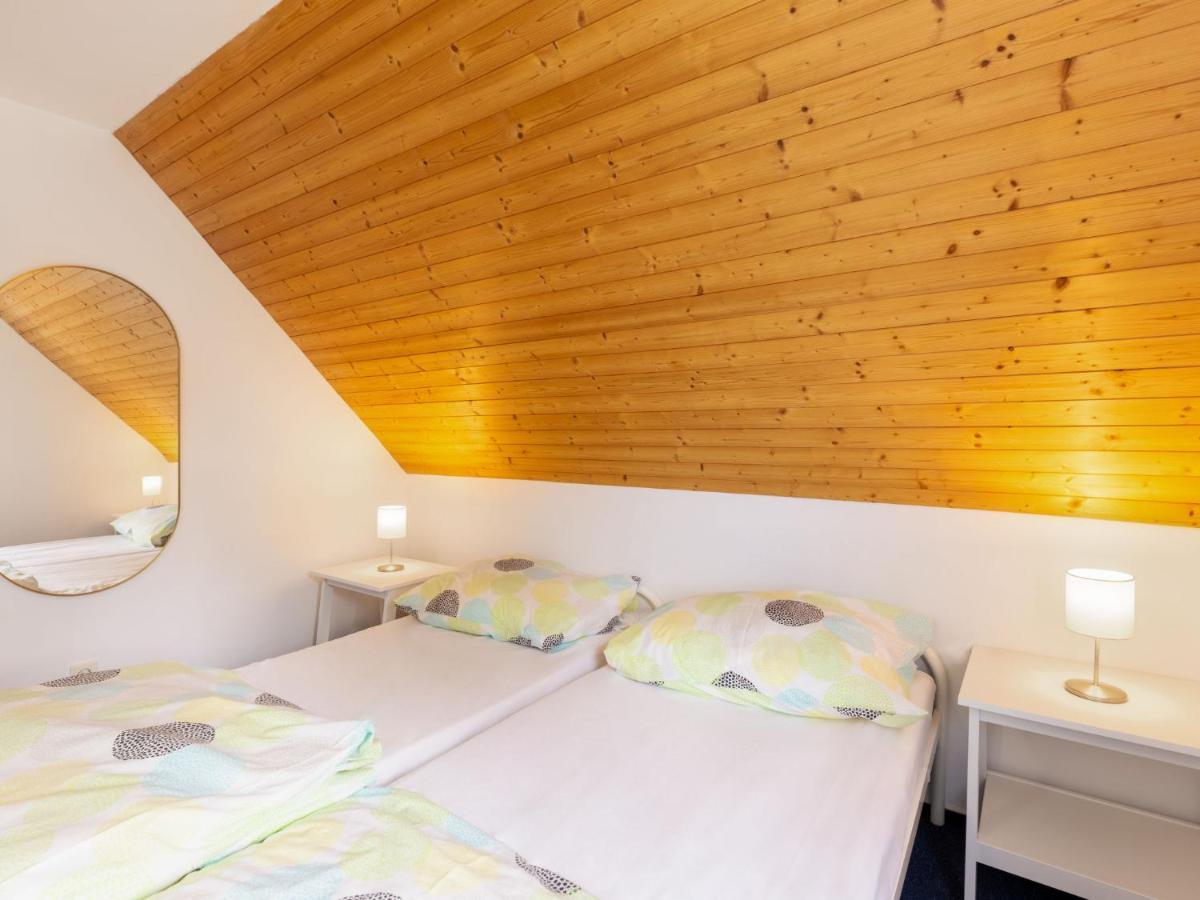Holiday Home Holiday Hill 60 By Interhome Cista  Exteriör bild
